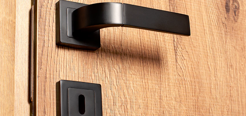 Weekend Lockout Assistance Troubleshooting in Madera Acres, California